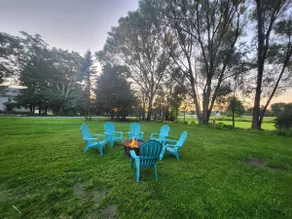 Malta/Saratoga Cottage Home w/patio/firepit - Image 3