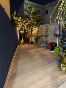 Full apartment with backyard - Image 2