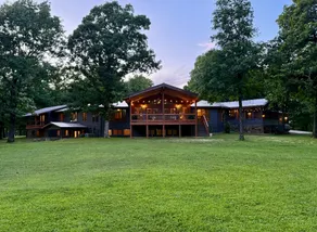 Ozark Mountaintop Lodge and Retreat - Image 3