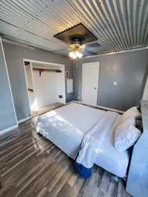 Cozy home in Sidney 3 bedrooms-2bath-5 beds - Image 3