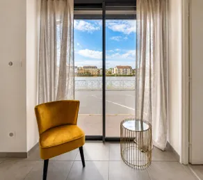 Air-conditioned 2-room apartment Le quai 391 - Image 3