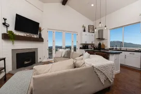 Private Getaway - Breathtaking Views - Image 2