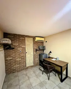 Executive Suite Loft 1 - Image 5