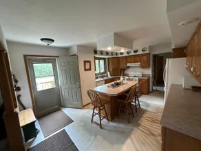 Newton Lake Pines | 3+ acres | Starlink Internet - Image 3