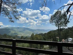 Cozy Hill-View 2-Bed Apartment w/ Balcony! - Image 3