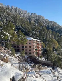 Cozy Hill-View 2-Bed Apartment w/ Balcony! - Image 2