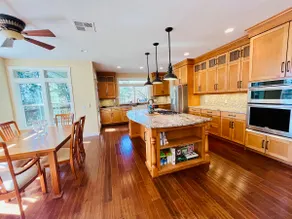 Luxury in Nature | near Lakes, Deck, Open Layout - Image 4