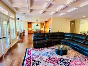 Luxury in Nature | near Lakes, Deck, Open Layout - Image 2