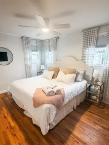 Benny's Bungalow - Image 3
