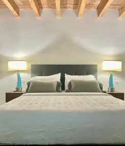 Practical Oceanfront Suite - Image 3