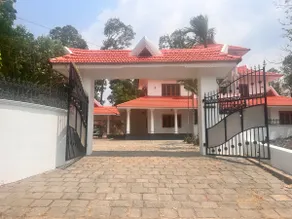 Luxury Villa 5 bhk - Image 4
