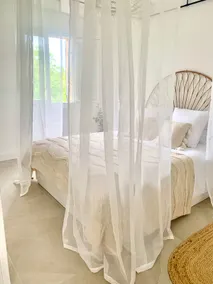 Romantic suite with private spa & terrace - Image 4