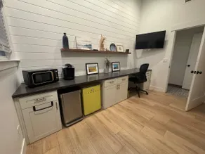 Quiet private entry suite steps from UC Davis. - Image 3