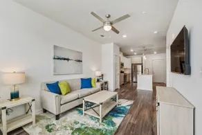 Cozy 1br New Building W. Midtown - Image 2