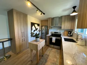Freshly Renovated Apartment - Image 3