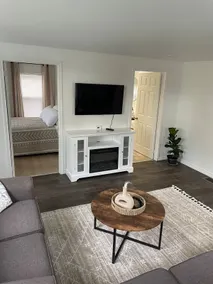 Cozy 2 bedroom home - Image 5