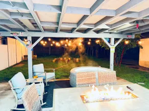 Luxury Home w/Private Jacuzzi & Firepit - Image 4