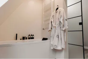 Unique and central Boho flat 3 - Image 4