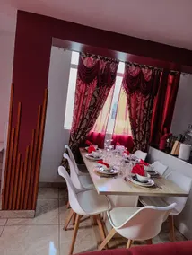 Brand new central apartment with garage - Image 2