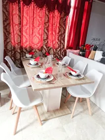 Brand new central apartment with garage - Image 4