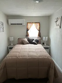 Bettie's Bungalow - Image 5