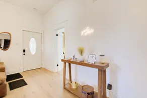 Wander Zen House, Comfy Cozy and Stylish - Image 4