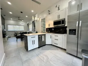 Radiant centrally located house - Image 5