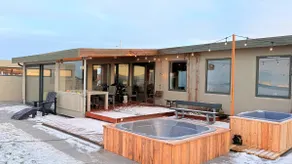Seventees Villa With Ocean View-Sauna- Hot-Tub - Image 4