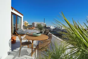 Octopus House Penthouse (2B) - Image 4