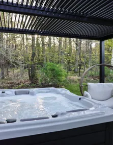Egg Harbor Escape | Hot Tub | Cedar Sauna | Privac - Image 4