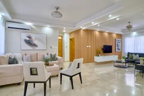 Miramar 3-Story Villa: Rooftop, Pool, BBQ & Staff - Image 4