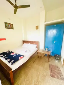 Candy’s Affordable home stay - Image 3