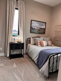 Cozy Apartment w/ Queen Sz Bed & Twin Air Mattress - Image 3
