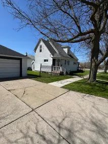Beautifully Renovated - Image 3