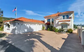 Mediterranean Estate in De Luz - Image 2