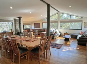 Springdale Gums: Spacious Denmark Forest Retreat - Image 2
