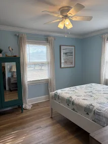 *Newly Renovated* Sunset Chambers Getaway - Image 4