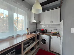 Cozy Nest Hideaway with AC near Grand Boulevard - Image 2