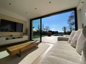 Cozy house with pool. - Image 2