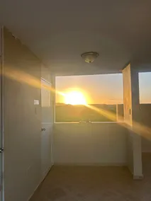 Stunning penthouse condo 5 minutes from beach - Image 3