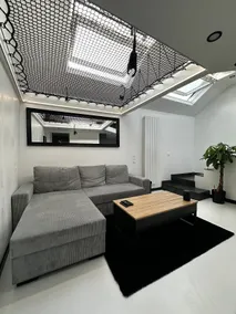 Designer apartment in the city center - Image 3