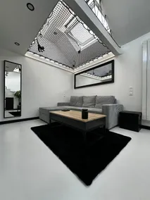 Designer apartment in the city center - Image 2