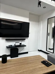 Designer apartment in the city center - Image 4
