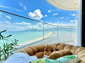 Amazing seaview 1BR, High balcony, downtown by TYE - Image 2