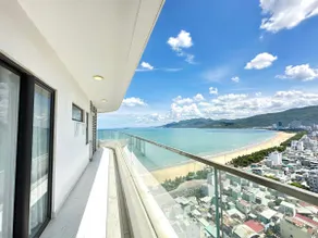 Amazing seaview 1BR, High balcony, downtown by TYE - Image 4