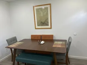 It is a small and cozy house - Image 5