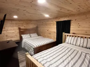 Papa Bear’s Den - perfect location for the trails! - Image 4
