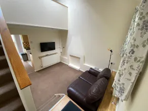 2 bedroom accommodation in Shrewsbury - Image 2