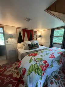 Deck House at Europe Lake Lodge - Image 4