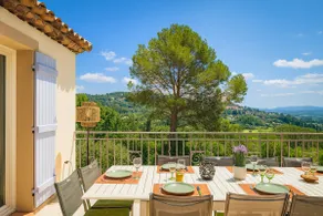 Magnificent Villa with splendide view and heated private pool - Image 4